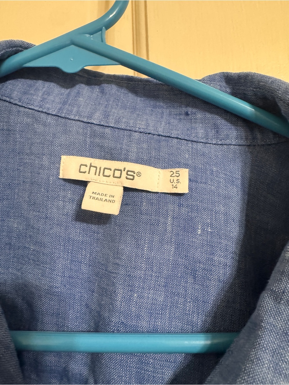 Chico's Light Blue Linen-Blend Casual Button-Down Shirt
